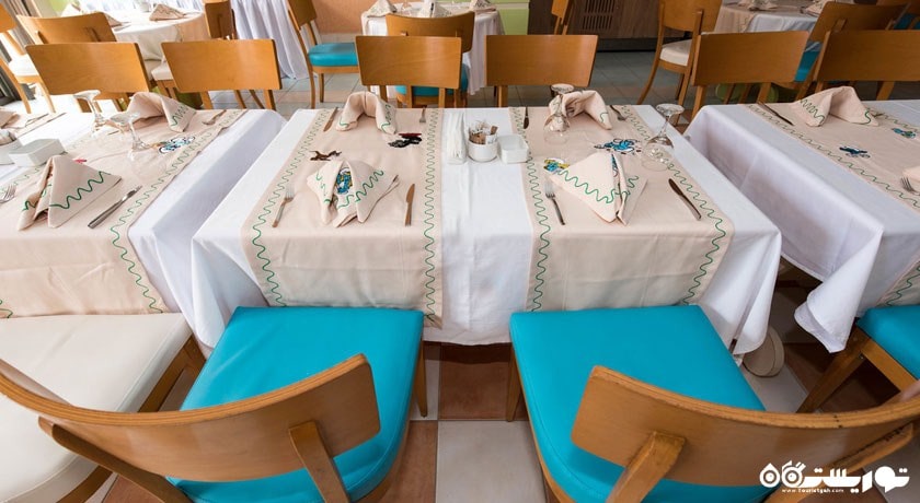 رستوران سرپوشیده هتل فیم رزیدنس لارا